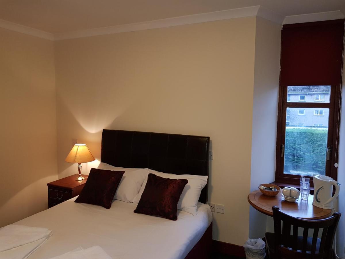 The Anchorage Hotel Трун Екстериор снимка